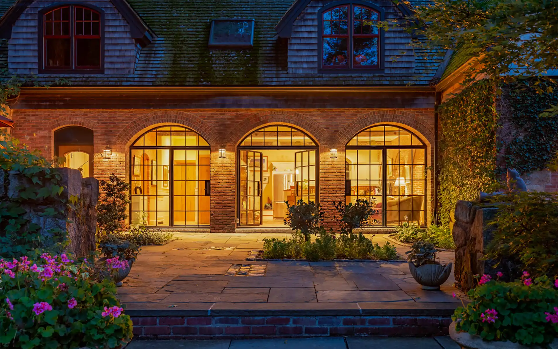 high_falls_windows-doors-home_page-about-us2.webp