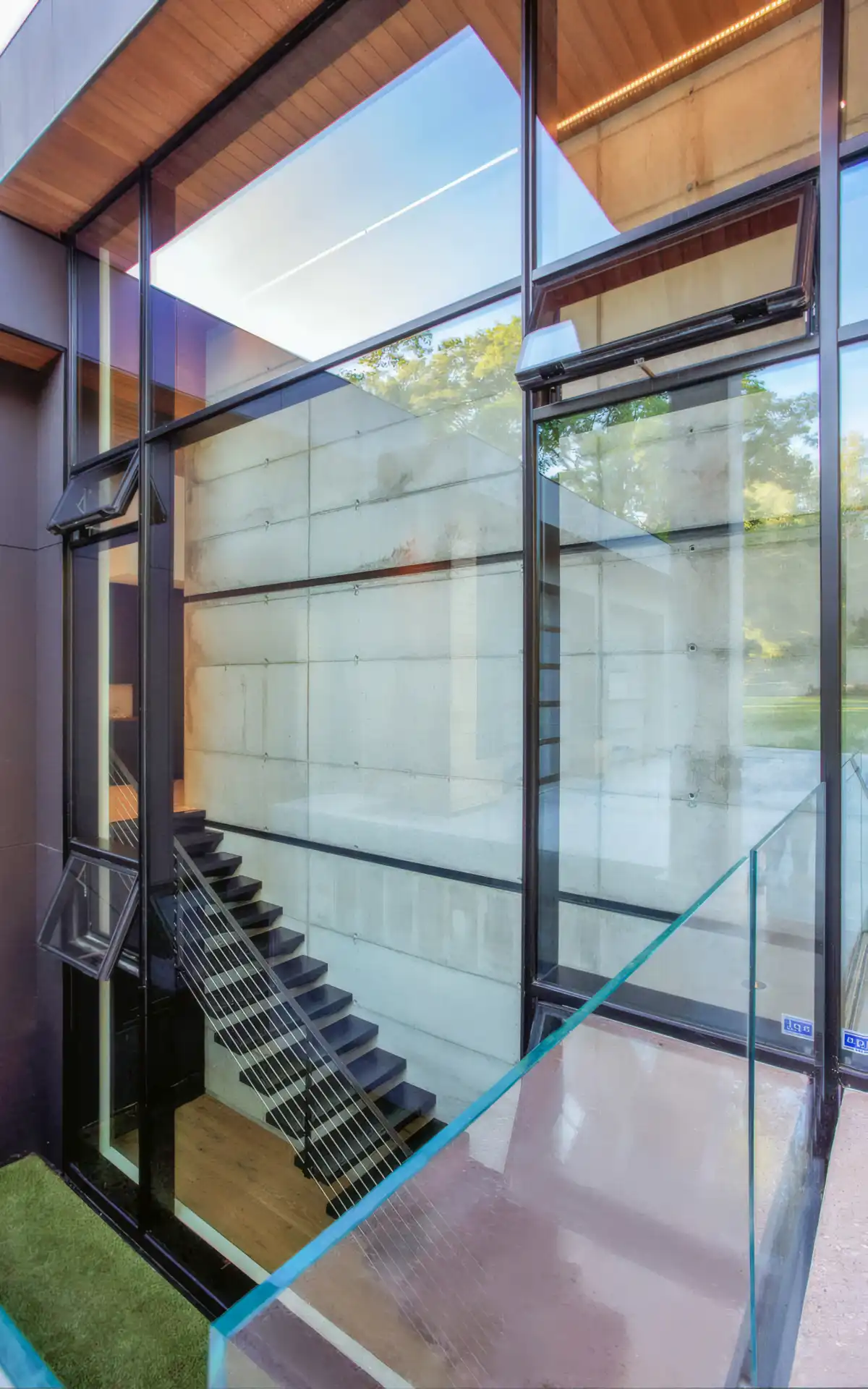 high_falls_windowsdoors-windows-awning.